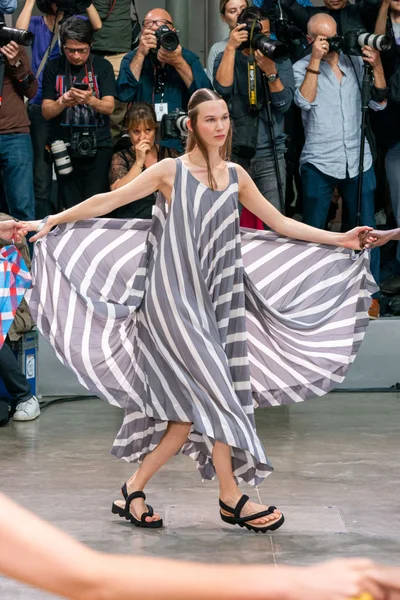 Look 63